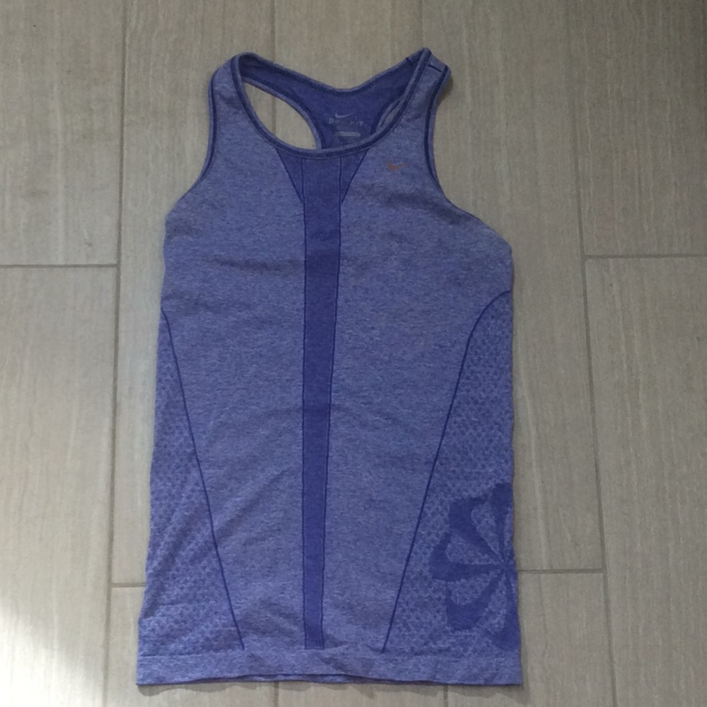 COPY - Nike Dri fit tank